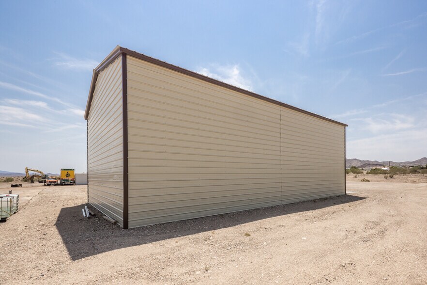 More Photos Of 8089 Wagon Wheel Dr, Lake Havasu City Warehouse For Sale