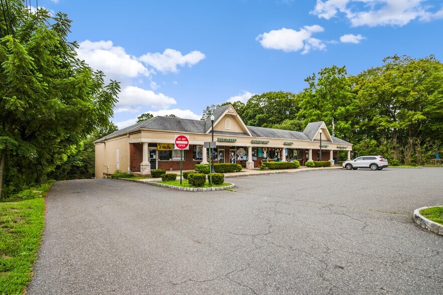 More Photos Of 389 Dover Chester Rd, Randolph Storefront Retail Office For Sale