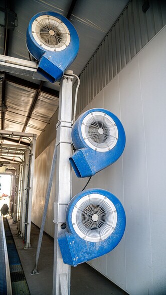 More Photos Of 3720 N Moss Ave, Odessa Carwash For Sale