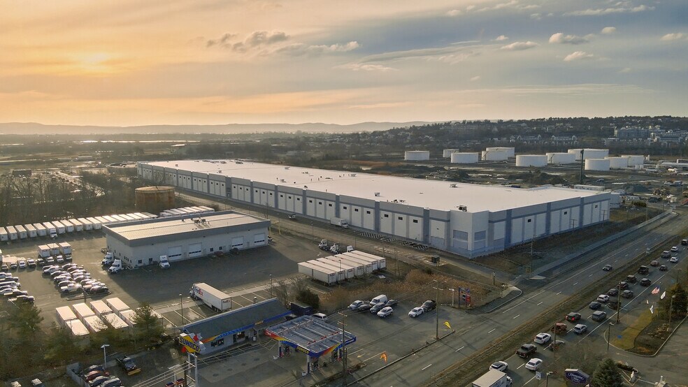 More Photos Of 101 Lee Burbank Hwy, Revere Unknown For Lease