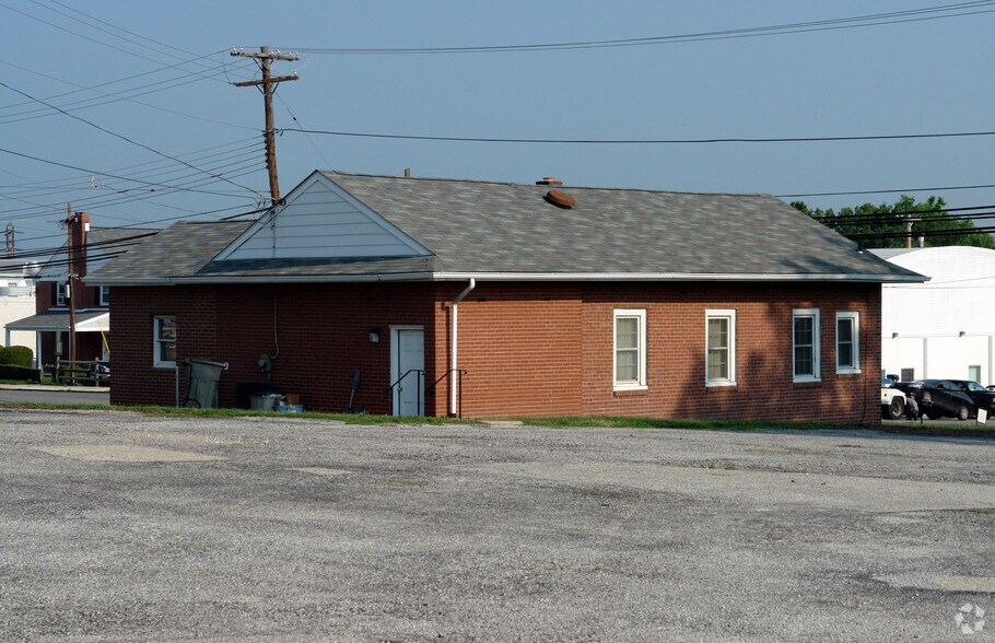 More Photos Of 306 E 4th St, Bridgeport Medical For Lease