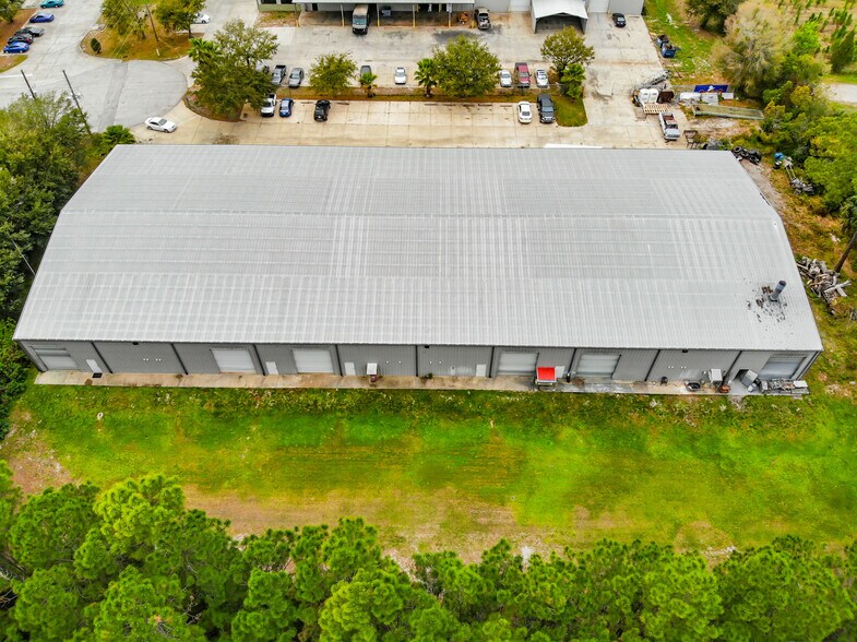 More Photos Of 1857 Patterson Ave, Deland Warehouse For Lease
