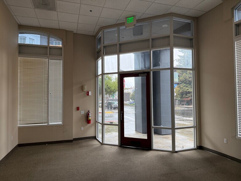 More Photos Of 1797-1801 Shattuck Ave, Berkeley Apartments For Lease