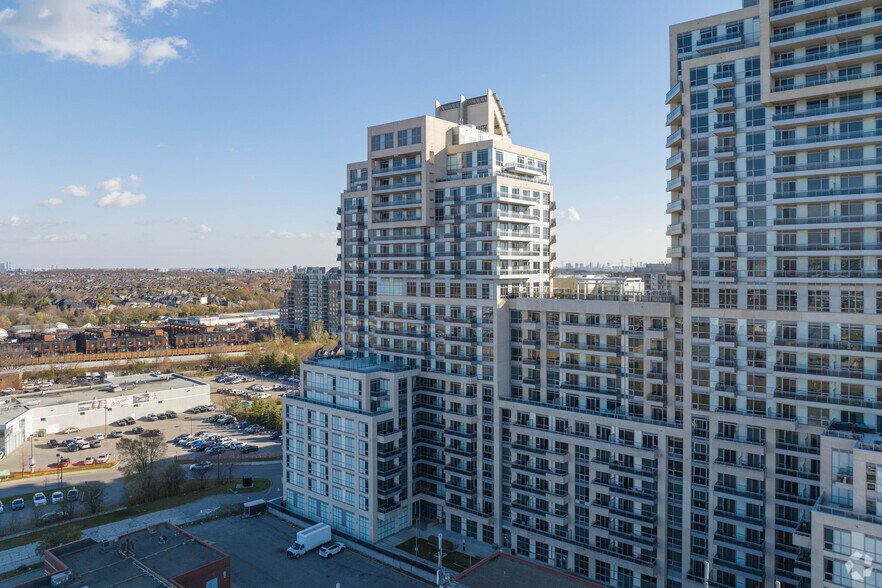 More Photos Of 9205 Yonge St, Richmond Hill Apartments For Sale