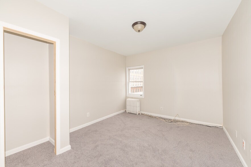 More Photos Of 117 N Lake Ave, Albany Storefront Retail Residential For Sale