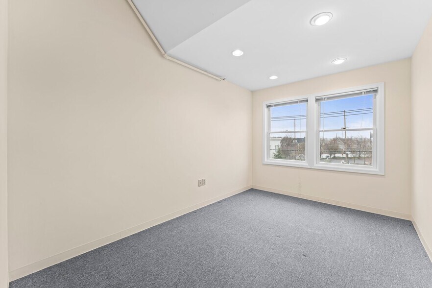 More Photos Of 17 Elm Ave, Hackensack Rehabilitation Center For Lease
