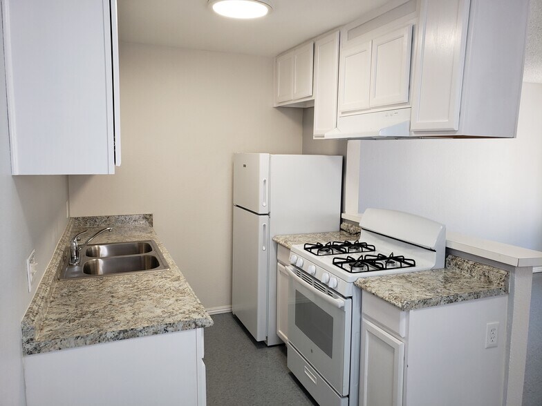 More Photos Of 4250 Beyer Blvd, San Ysidro Apartments For Sale