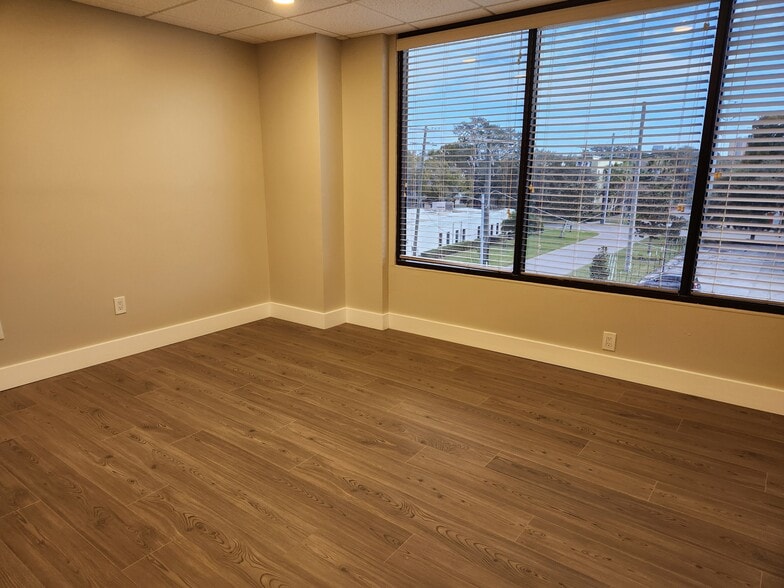 More Photos Of 3502 Henderson Blvd, Tampa Office For Lease