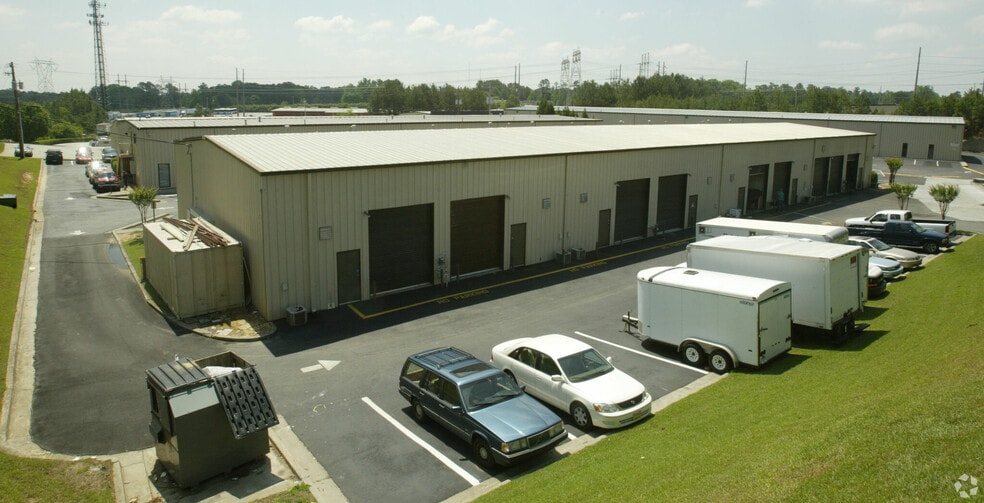 More Photos Of 450 S Cemetery St, Norcross Warehouse For Lease