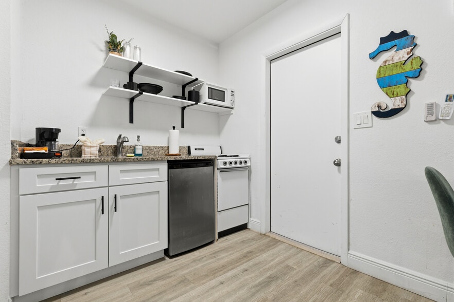 More Photos Of 6801 Sunset Way, Saint Pete Beach Hotel For Sale
