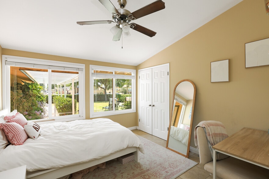 More Photos Of 1139 W Sycamore Ave, Orange Multifamily For Sale