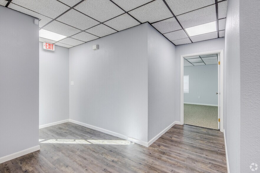 More Photos Of 1802 S Fiske Blvd, Rockledge Office For Lease