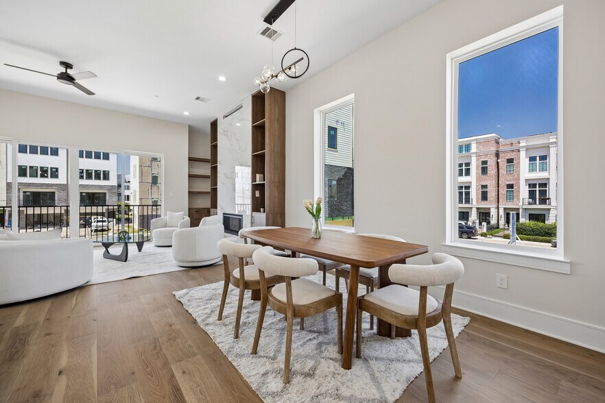 More Photos Of 5821 Winsome Ln, Houston Apartments For Sale