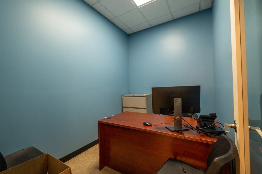 More Photos Of 24 Main St, Toms River Bank For Lease