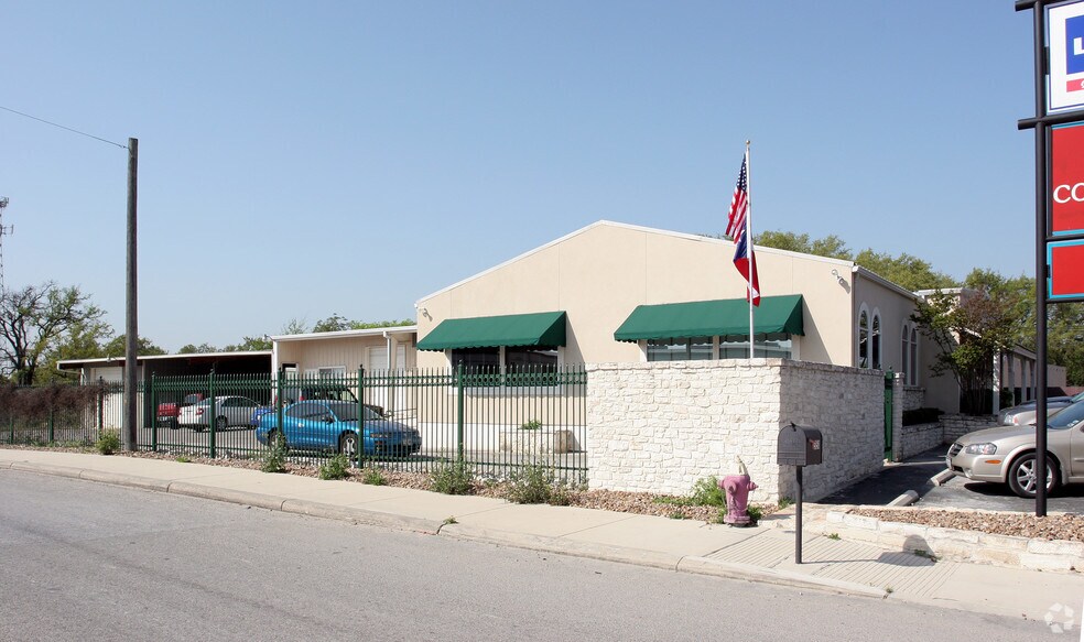 More Photos Of 5150 N Loop 1604, San Antonio Research And Development For Sale