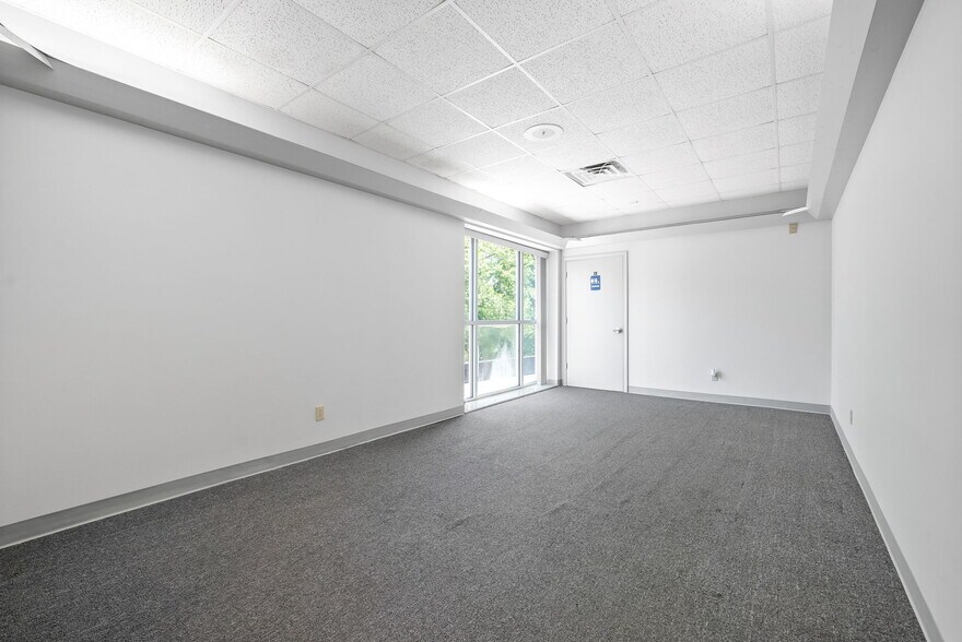 More Photos Of 311 W 9th St, Hopkinsville Medical For Lease