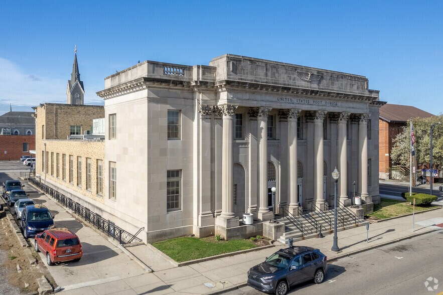 Primary Photo Of 105 Court St, Hamilton Post Office For Lease