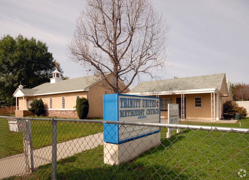 Primary Photo Of 14061 Terra Bella St, Arleta Religious Facility For Sale