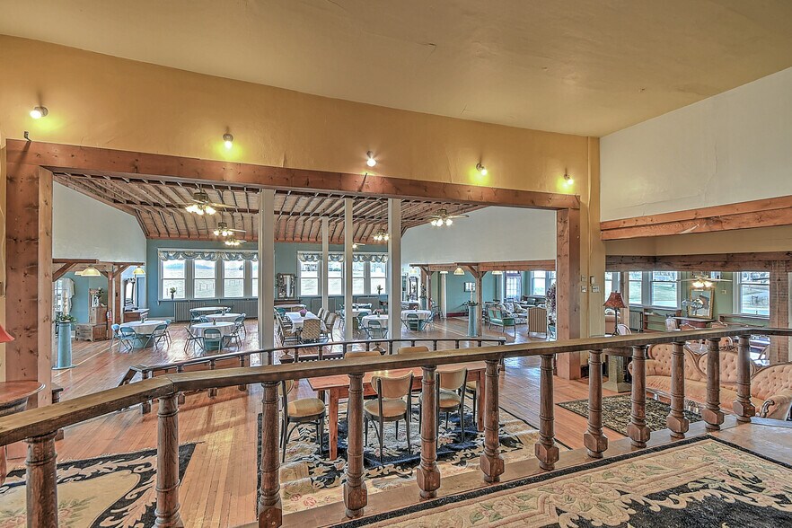 More Photos Of 19407 Bethel Rd, Abingdon Flex For Sale