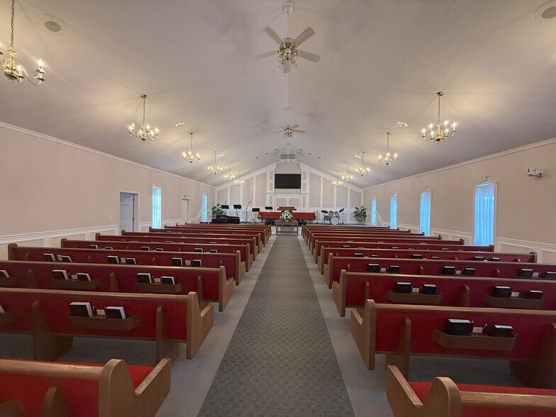 More Photos Of 438 W Race St, Kingston Religious Facility For Sale