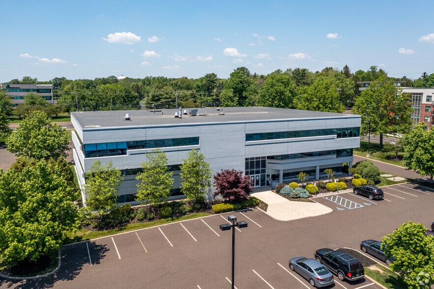 Primary Photo Of 601 Dresher Rd, Horsham Township Office For Lease