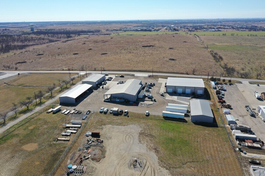 More Photos Of 7400-7450 FM 2449, Ponder Unknown For Lease