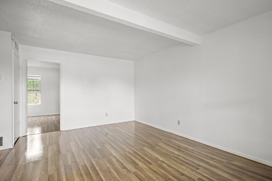 More Photos Of 1449 John Ben Shepperd Pky, Odessa Apartments For Sale