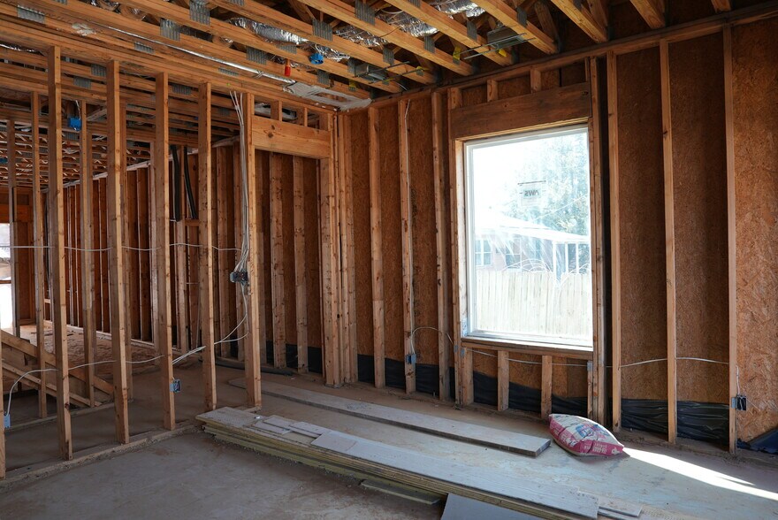 More Photos Of 301 Oak st, Mansfield Multifamily For Sale