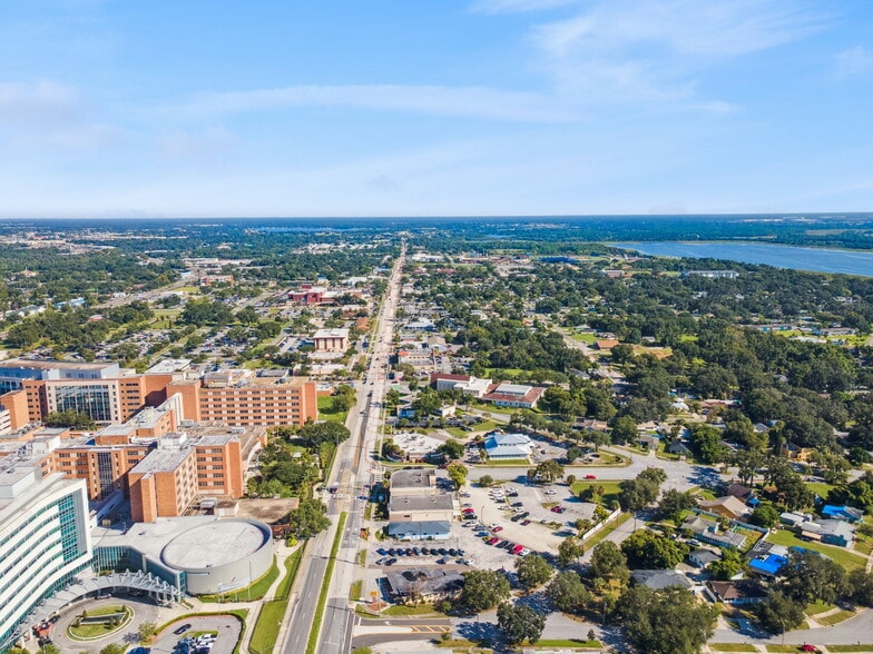 More Photos Of 1231 Lakeland Hills Blvd, Lakeland Freestanding For Sale
