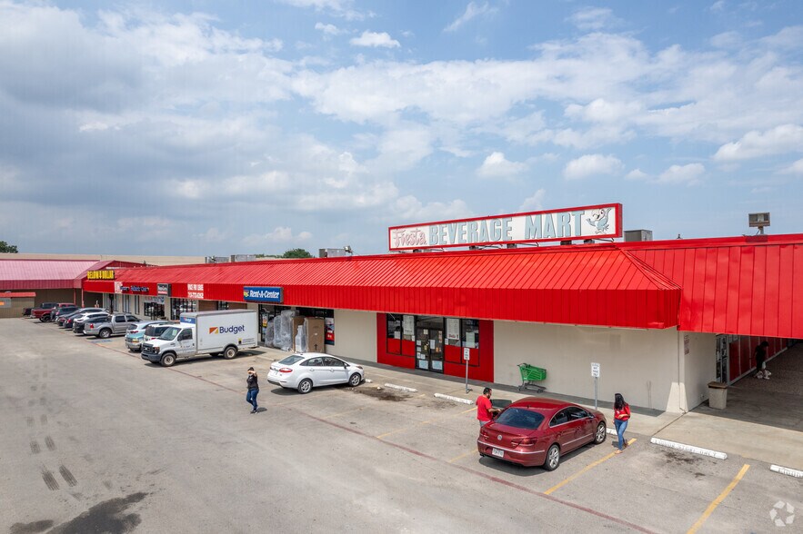 More Photos Of 1603-1617 Spencer Hwy, South Houston Unknown For Lease