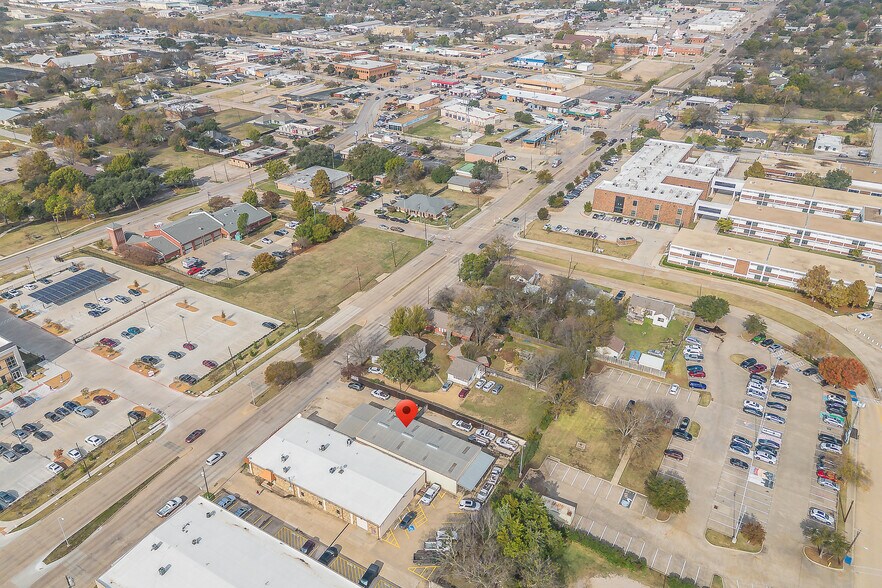 More Photos Of 424 S Bryan Belt Line Rd, Mesquite Showroom For Sale