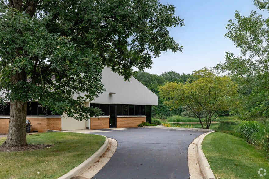 More Photos Of 5111 Venture Dr, Ann Arbor Flex For Sale