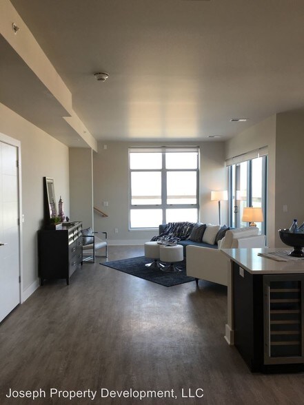More Photos Of 4175 N Oakland Ave, Shorewood Multifamily For Sale