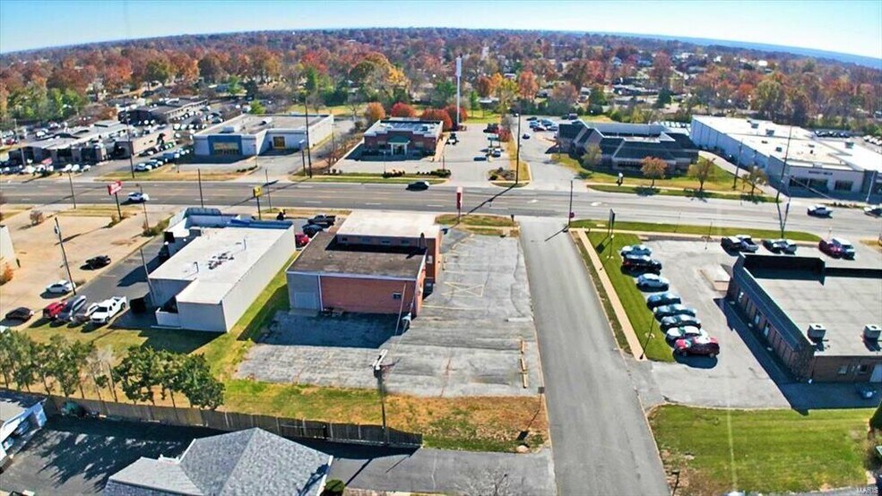 More Photos Of 9979 Watson Rd, Saint Louis Storefront Retail Office For Sale