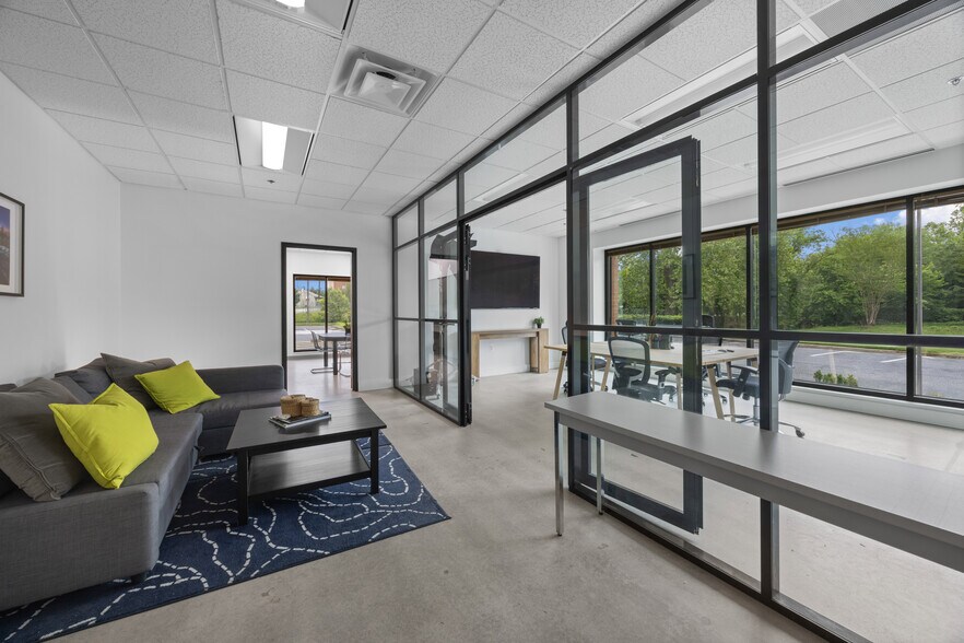 More Photos Of 1 Texas Station Ct, Timonium Office For Lease