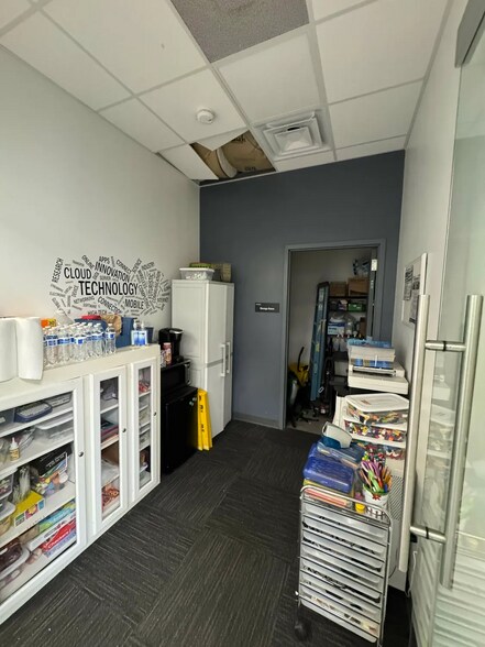 More Photos Of 2217 NW 178th St, Edmond General Retail For Sale