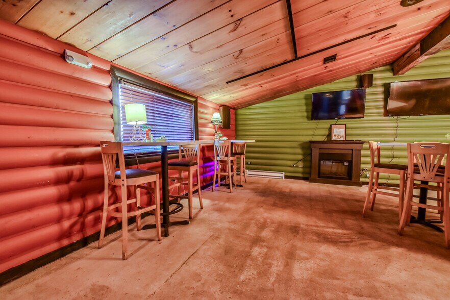 More Photos Of 28810 Lake Shore Blvd, Willowick General Retail For Sale