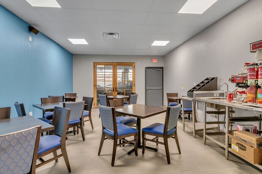 More Photos Of 7628 Corina Dr, Fort Worth Skating Rink For Sale