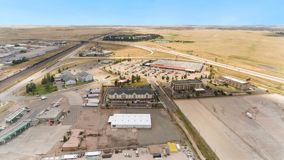 More Photos Of 2302 W Lincolnway, Cheyenne Light Manufacturing For Lease