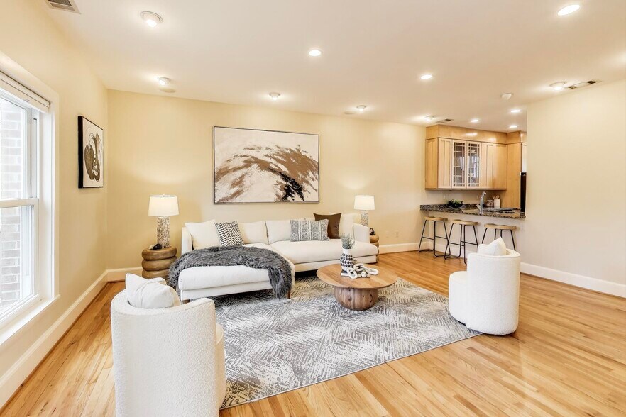 More Photos Of 1324 10th St NW, Washington Apartments For Sale