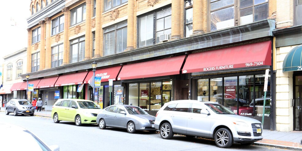 More Photos Of 15-23 N Broadway, Yonkers Office For Lease