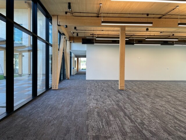 More Photos Of 420 SW 6th St, Moore Office For Lease