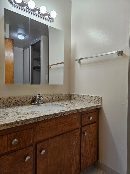 More Photos Of 1049 Armstrong St, Hayward Apartments For Sale