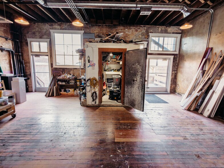 More Photos Of 182 S Main St, Helper General Retail For Sale