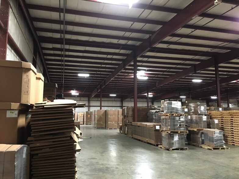 More Photos Of 1210 Route 9, South Schodack Warehouse For Lease