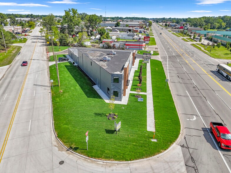 More Photos Of 34001 Groesbeck Hwy, Clinton Township Freestanding For Sale