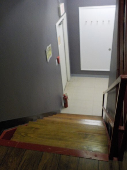 More Photos Of 3700 N 10th St, McAllen Office For Lease