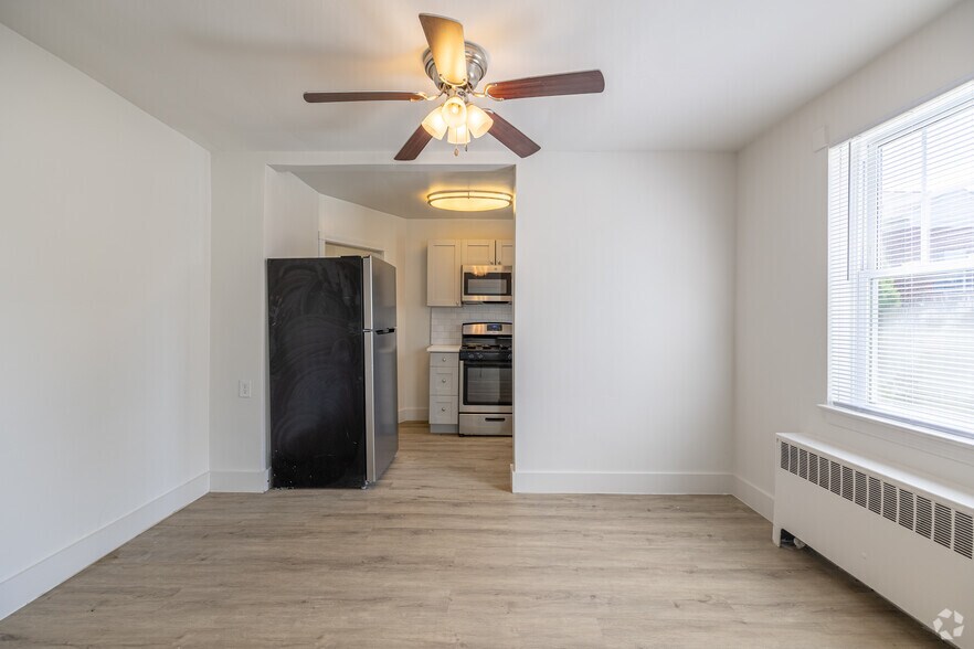 More Photos Of 1100 E Ramblewood Rd, Baltimore Apartments For Sale