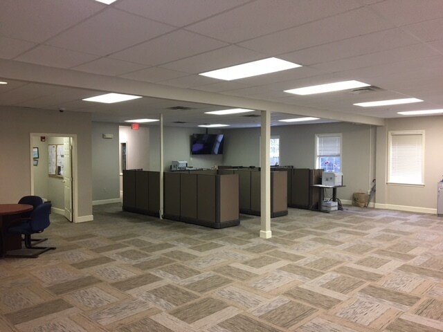 More Photos Of 2075 Centre Pointe Blvd, Tallahassee Medical For Lease