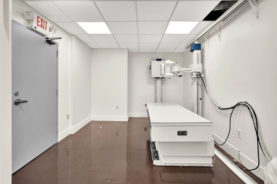 More Photos Of 4101 NW 4th St, Plantation Medical For Lease
